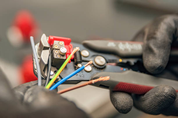 Best Licensed Electrician  in Gray Summit, MO